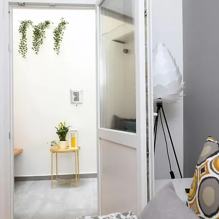 Central Apartman 3 Bdr, 2 Bath+3a/c+free Parking+quite * Budapest